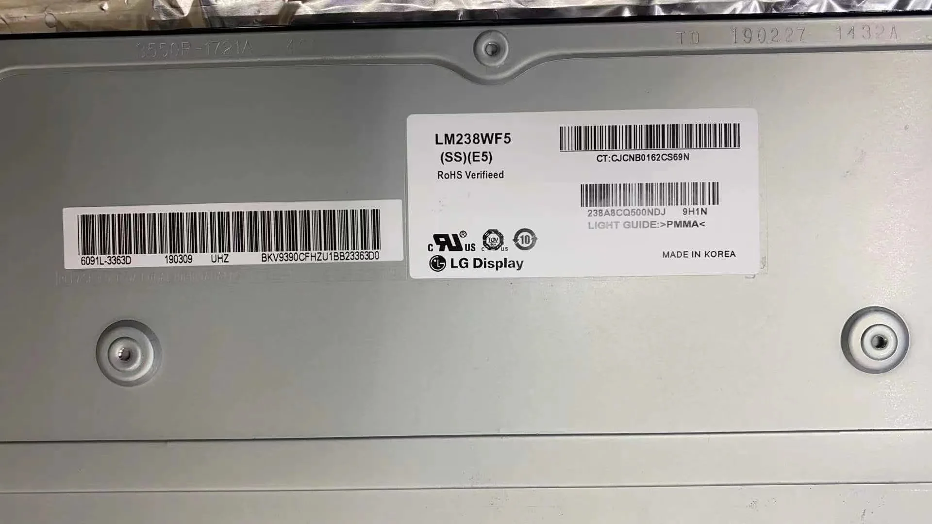 

LM238WF5-(SS)(E5) -для комплекта панелей HP диагональю дюйма, IPS ZBD TS, запасная деталь