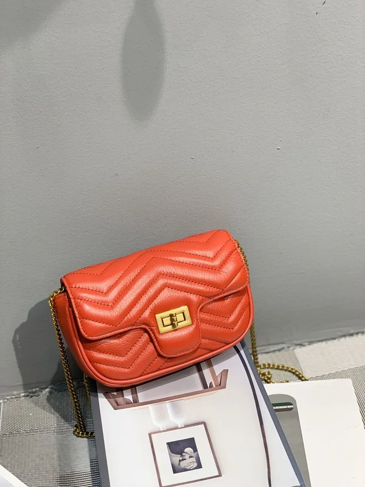 

Lingge small bag female 2021 new leather handbag messenger shoulder bag mobile phone bag fashion style chain bag