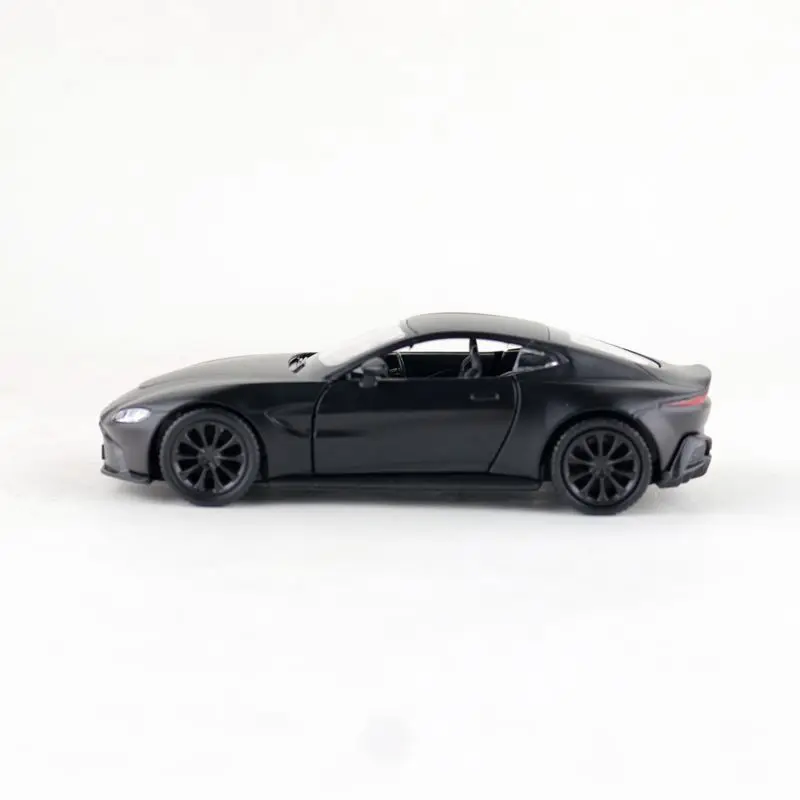 RMZ город/1:36 Масштаб/Литье под давлением металлическая игрушка модель/Aston Martin Vantage Супер Спорт/образовательный автомобиль/подарок/Коллекция/коробка