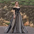 Женское кружевное платье с трапециевидным вырезом и шлейфом