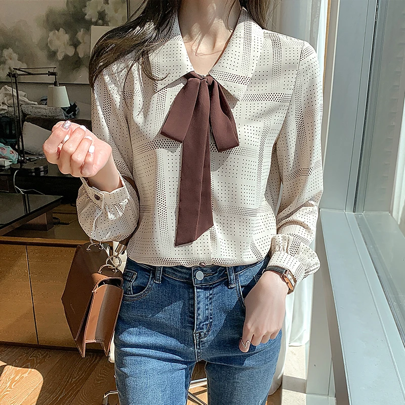 High-end Chiffon Shirts Tops 2021 Spring Vintage Long Sleeve Lapel Buttons-up Women Blouse Elegant Office Shirt Polka Dot Blusas