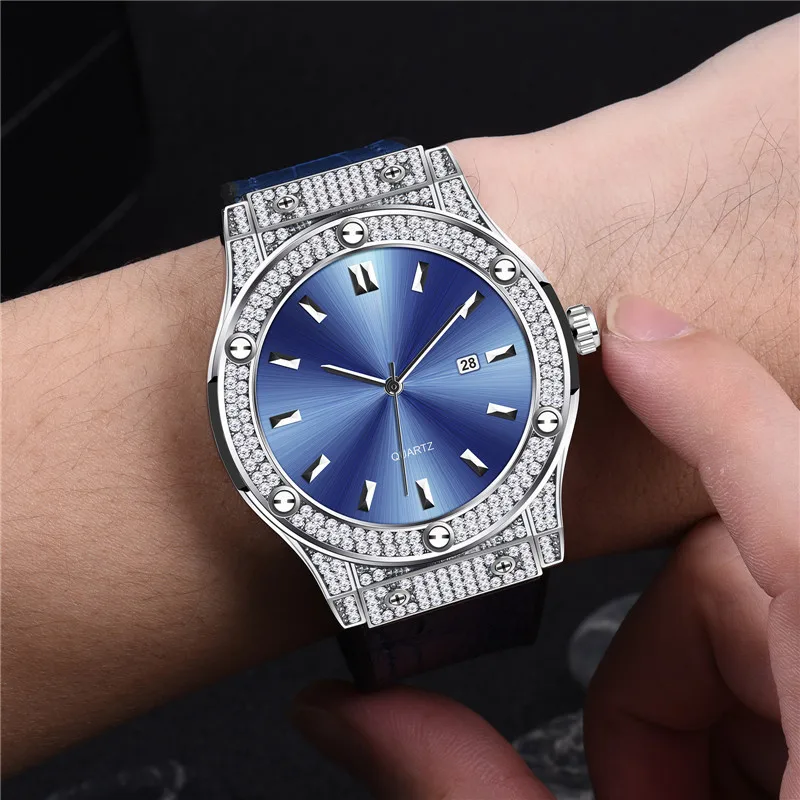 

Diamond Men Fashion Rubber Band Business Date Quartz Watches