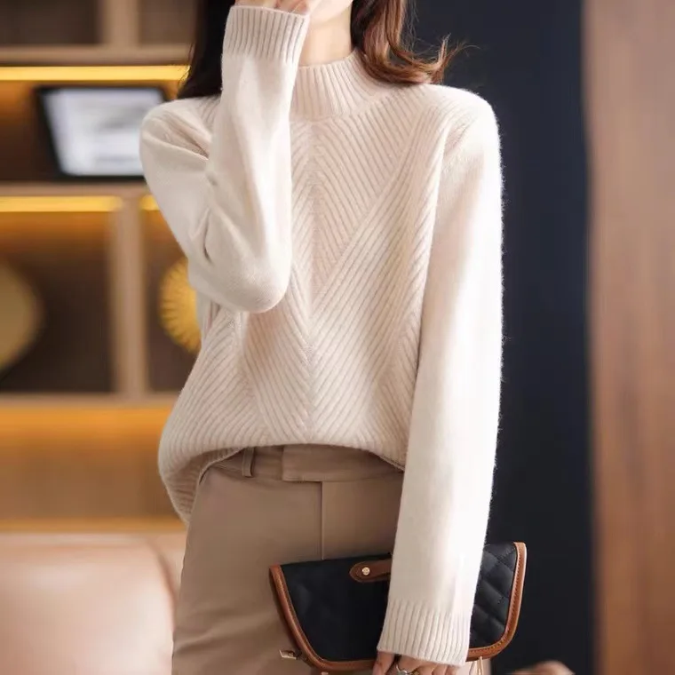 Плотный зимний свитер женский теплый белый пушистый джемпер с ложным воротником