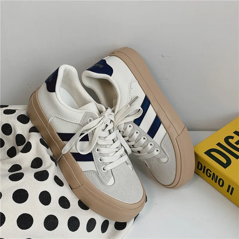 

Designer Shoes for Women 2021 Casual Female Sneakers White Shoes Woman Sport Sneakers Woman Platform Vulcanize Flat Fashion New