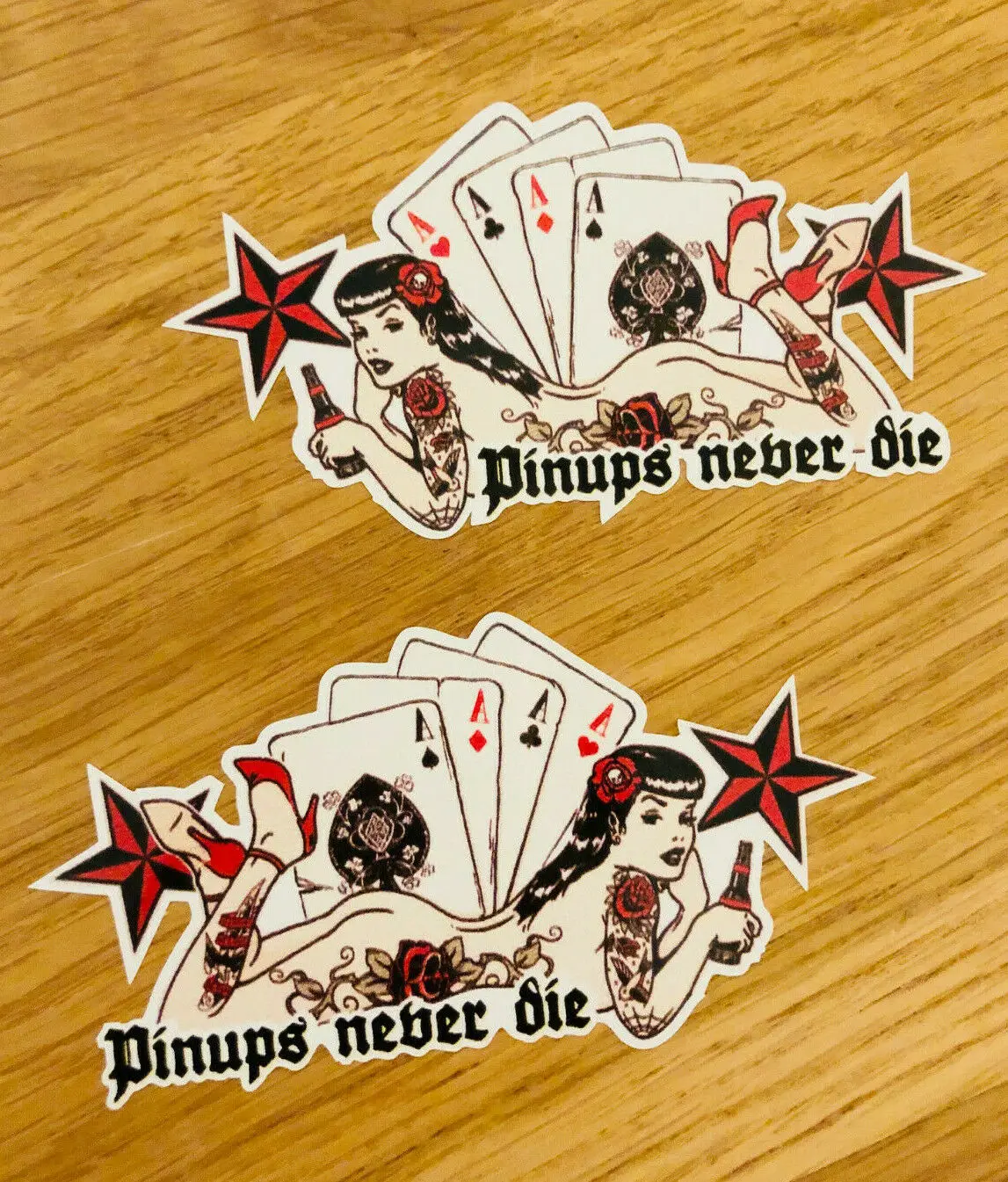 

PIN UPS NEVER DIE ауфклебер наклейка Ace Poker Girl Татуировка наклейка Pu075