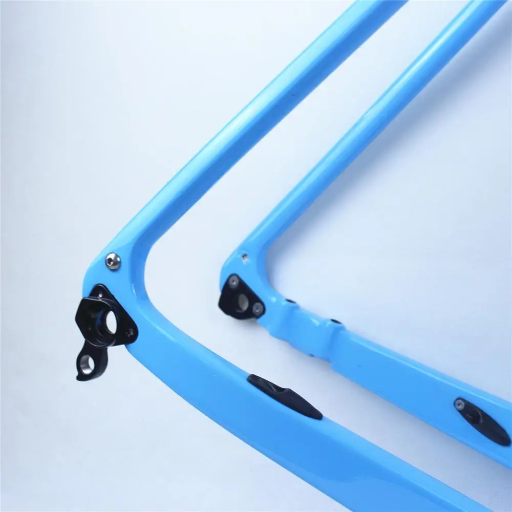 

Full Carbon Gravel Bicycle Racing Frame Disc brakes Thru axle 142*12mm Cyclocross Carbon Gravel frameset size S/M/L/XL available