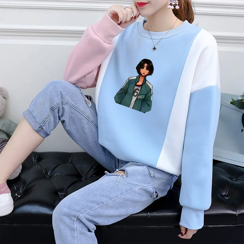 

Squid Game Hoodies Women's y2k Korean TV Series Cartoon Print Fleece Crewneck Multicolor Splicing Tops Kawaii Hooded Sweatshirts