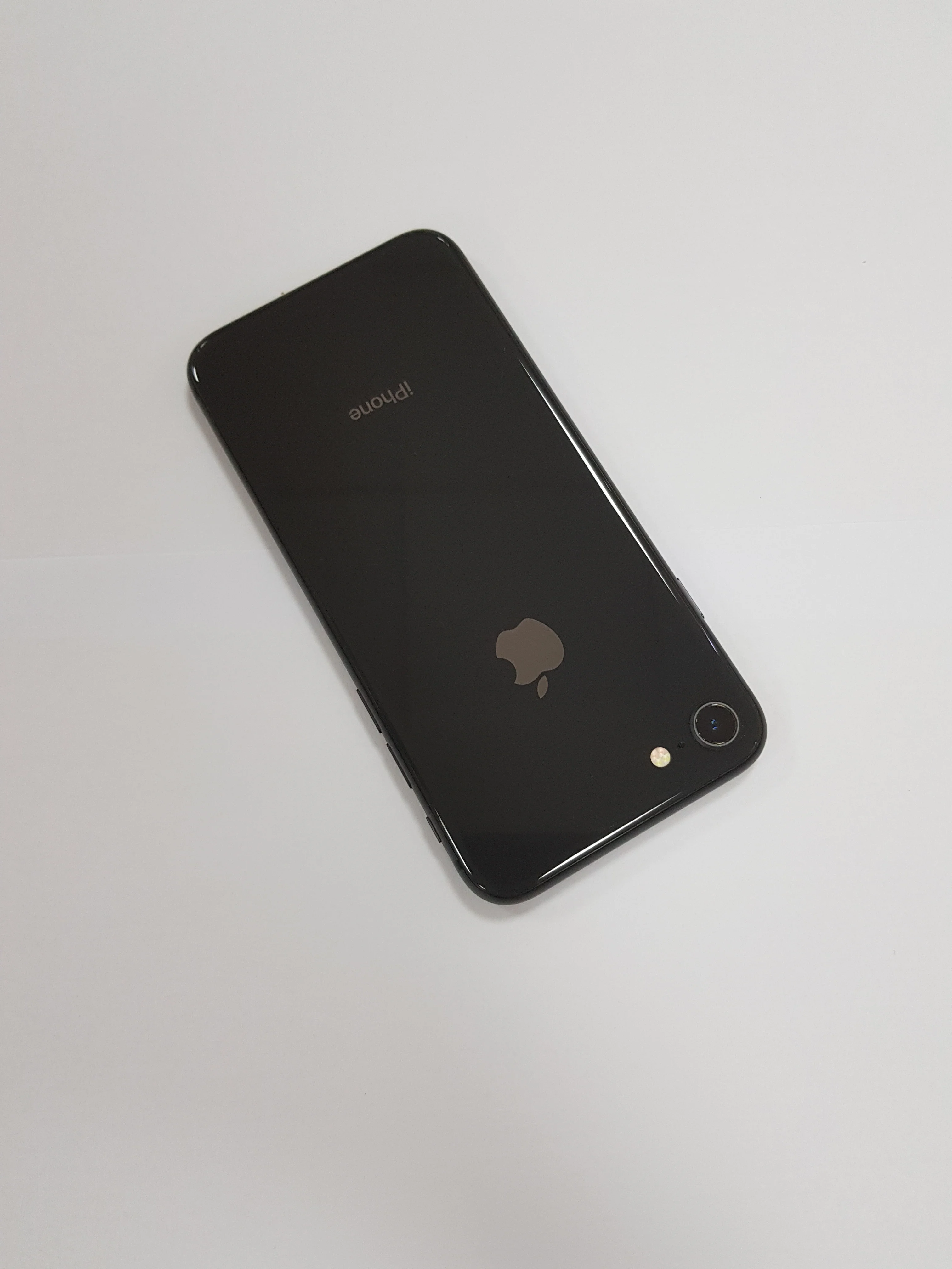 Apple iPhone 8 Used Original GSM Unlocked iOS A11 Bionic 2GB RAM 64G/256GB ROM 4.7