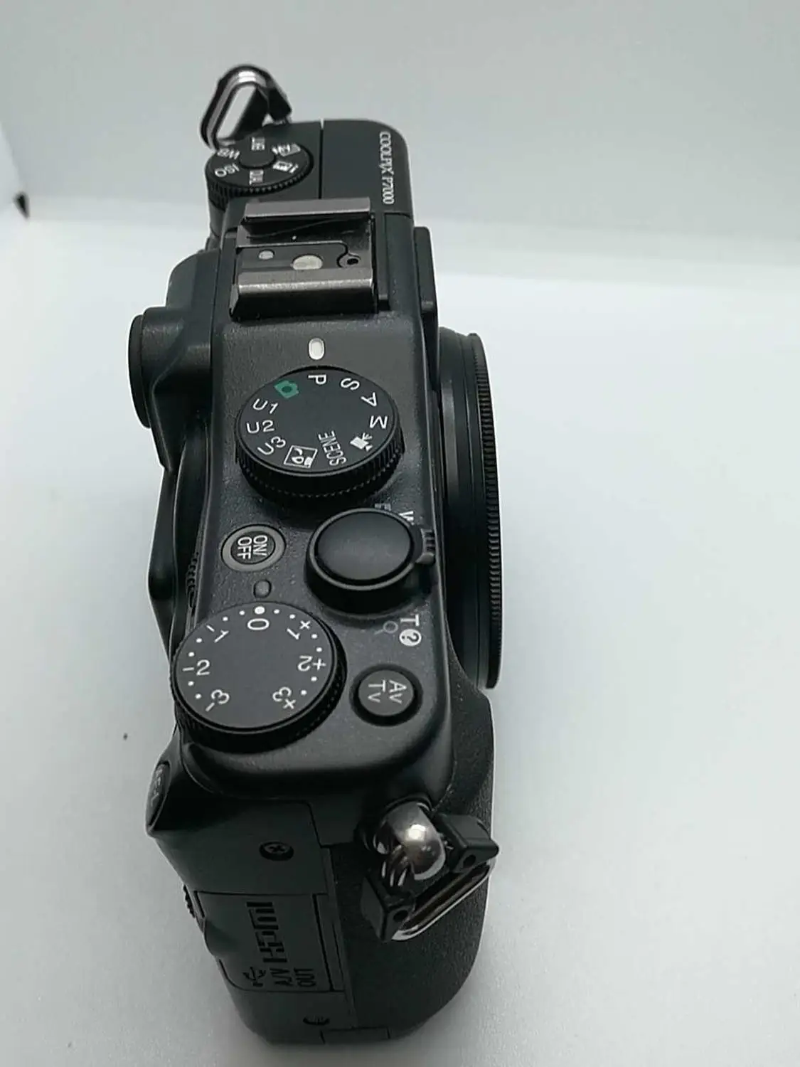 Цифровая камера Nikon Coolpix P7000 б/у 10 1 МП с 7 дюймовым широким зумом и 3 ЖК