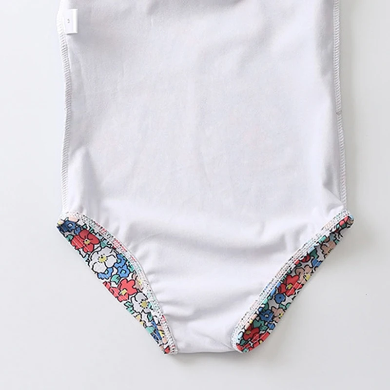 

Sportswear & Accessories