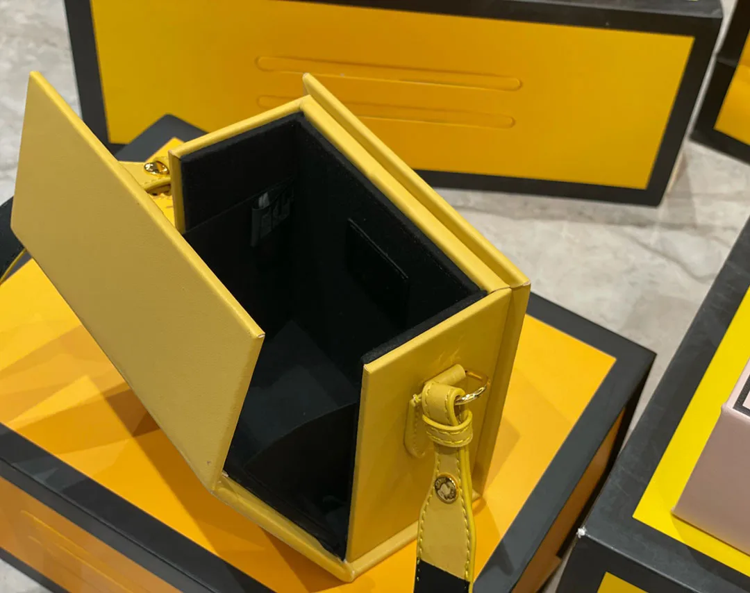 

With logo Box bag Ladies handbag Shoulder Bags Fashion all-match Solid color Carton pack Handbags Square Single Shoulder Bags