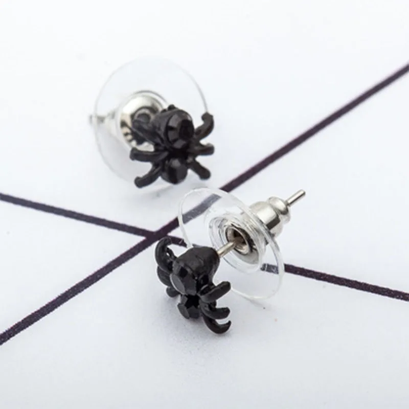 Черные милые серьги-гвоздики с изображением паука для девушек серьги-каффы