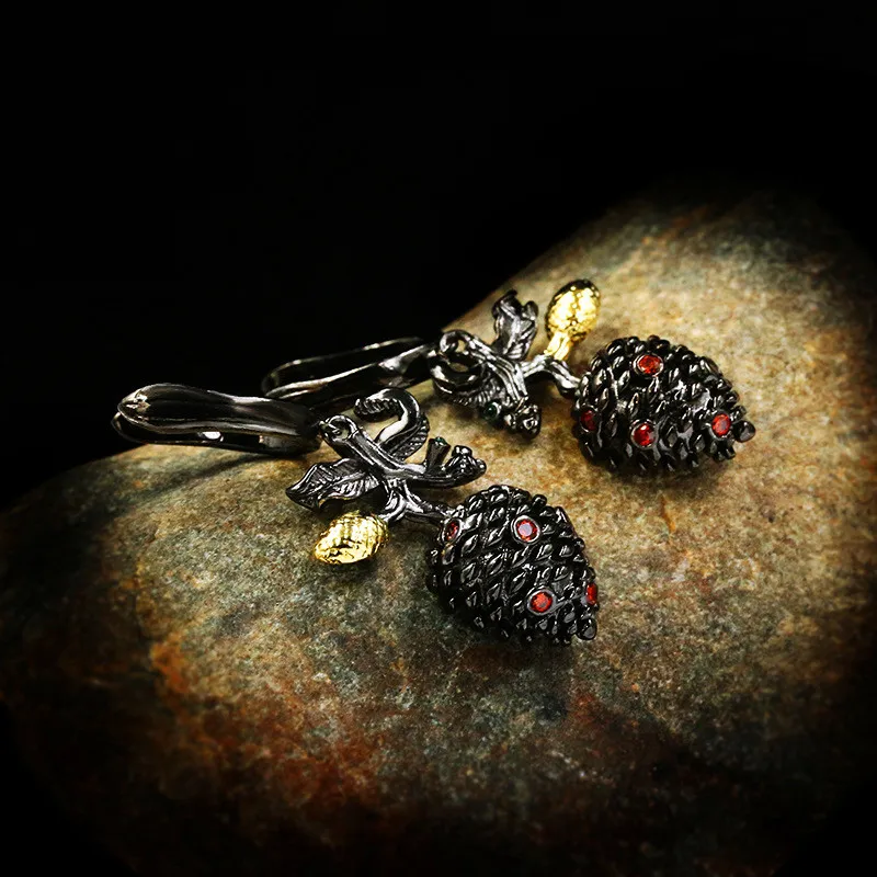 

Charm Female Red Crystal Drop Earrings 14KT Black Gold Wedding Earrings For Women Vintage Bridal Friut Flower Dangle Earrings