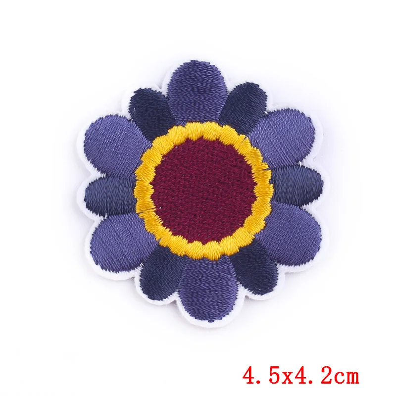 

Lovely Flower Patch For Clothing Iron On Embroidered Patches For Clothes Appliques Stickers Stripe For DIY T-shirt Cartoon Patch