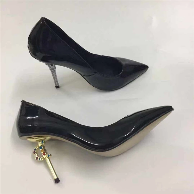 

New Fashion Shoes Woman Strange Metal High Heel Decor Diamond Lady Zapatos De Mujer Pointy Toe Slim Shallow Elegant Pumps Women