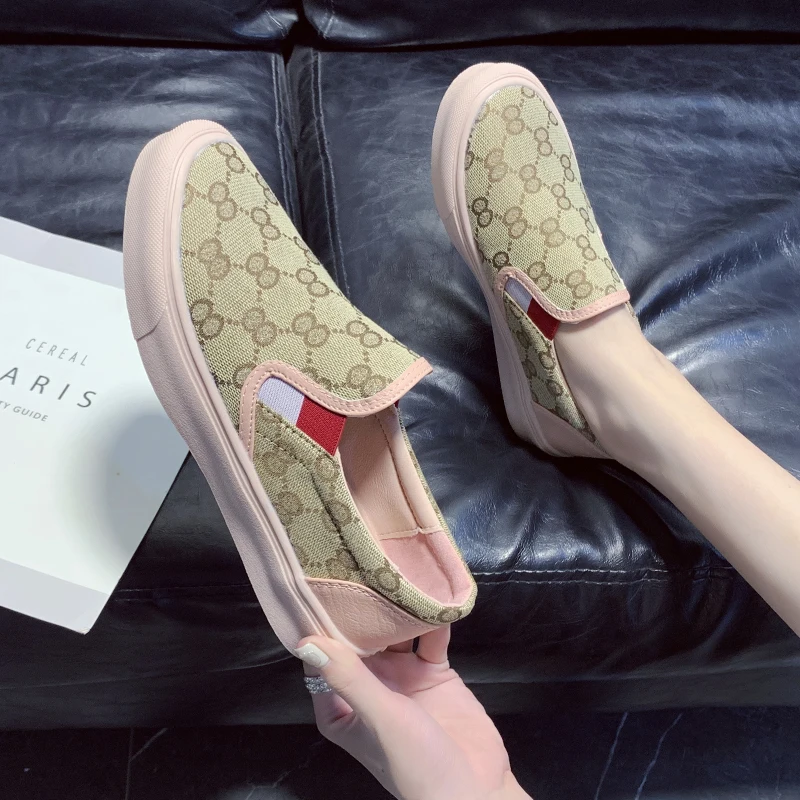

2021 Fashion Luxury Shoes Women Designers Flats Breathable Slip on Casual Walking Shoes Female Non-slip Trainers Sneakers Mujer