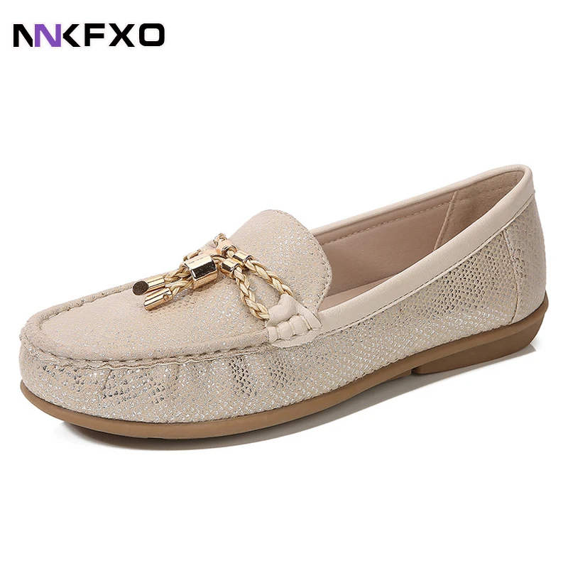 

Туфли женские с бахромой, повседневная обувь на плоской подошве, модные лоферы, без застежки, большие размеры 42, vc2640