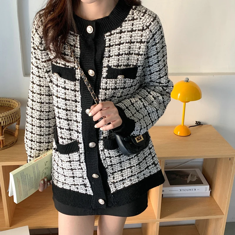 

Женский осенне-зимний вязаный кардиган с принтом