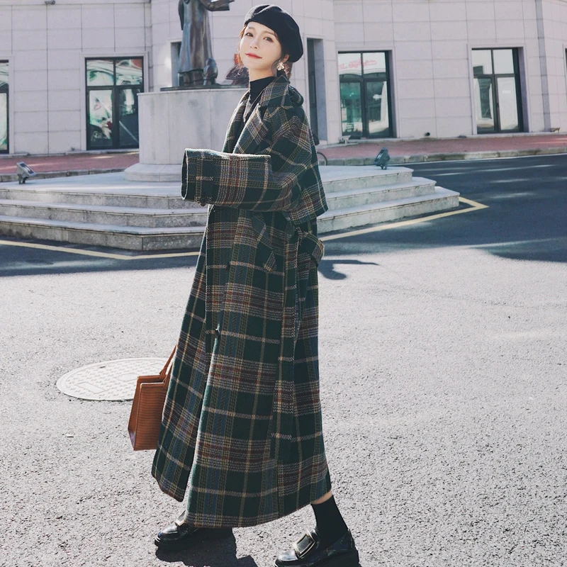 

2020 autumn winter women's fashion loose long over-the-knee thickening woolen coats female Plaid printing Outerwear Coat