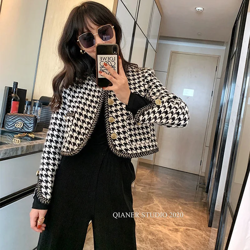 

Classic Women Plaid Short Coat Female Vintage Short Jacket