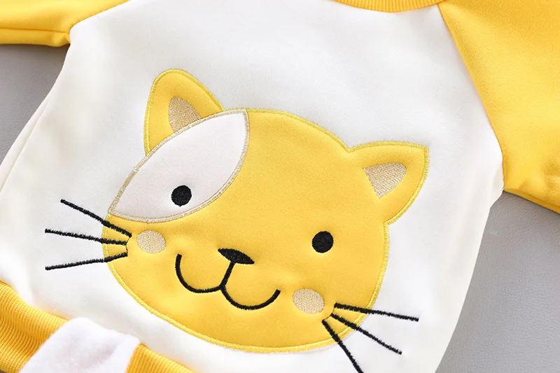 Осенне зимние комплекты одежды для малышей детские спортивные костюмы