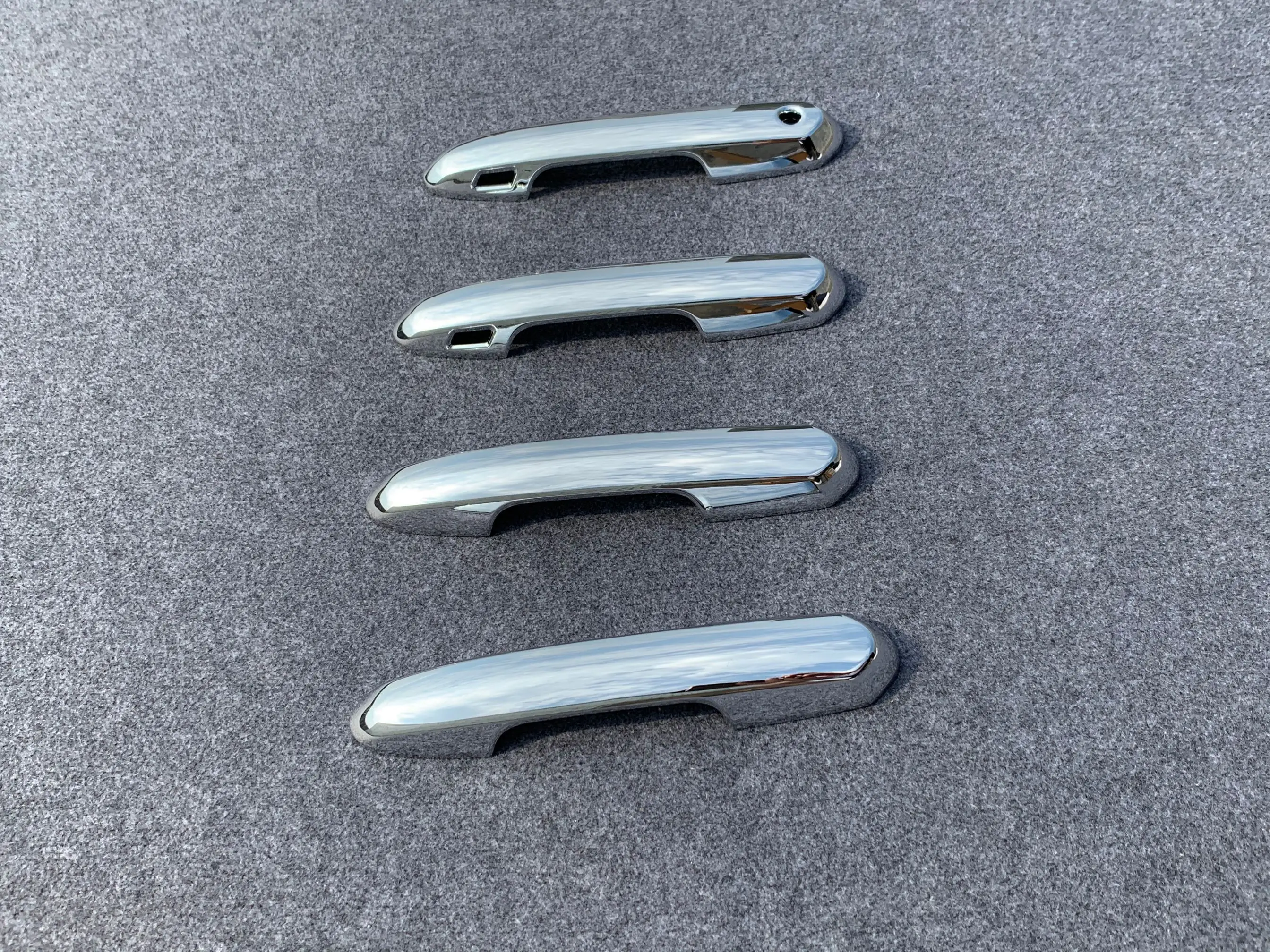 

Exterior Side Chrome Door Handle Cover Trim ABS For 2020-2022 Toyota Highlander Accessories Car Decor