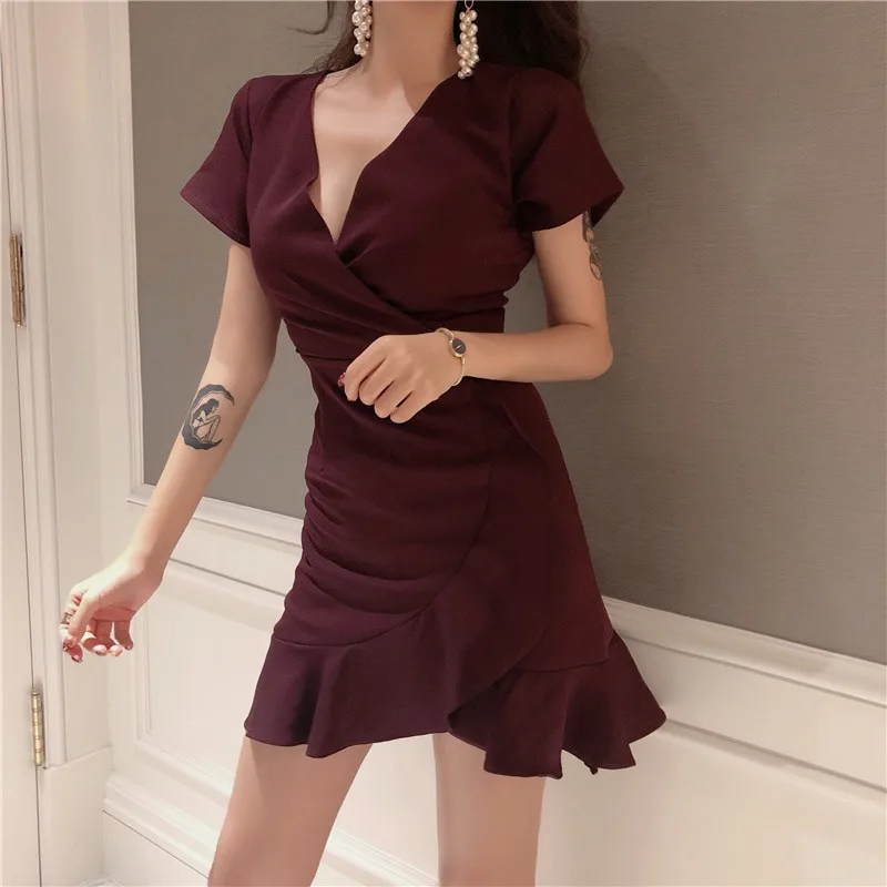 

Classic Black Dress Summer Solid Color Ruffle Dress Women Casual Short Sleeve Deep V Neck Dresses