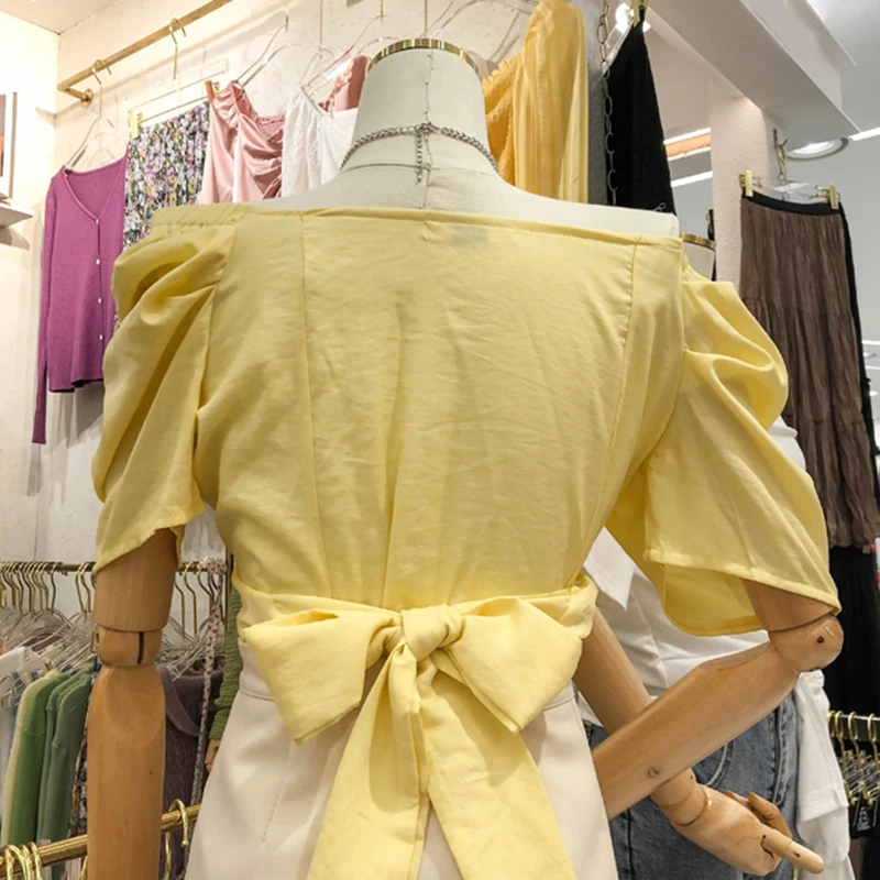 

Puff Sleeve Women Blouse Shirts 2021 Summer Chiffon Tops Elegant V-neck Lace Up Short Shirts Tops Casual Koean Vintage Office