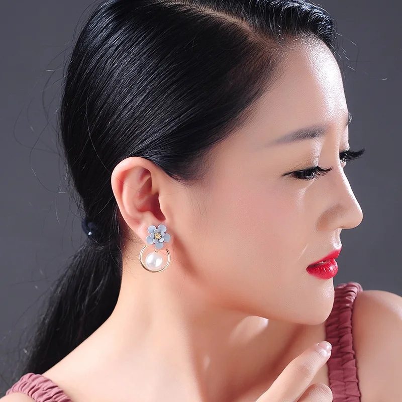 Fashion Drop Earrings For Women Ins Cute Sweet Gold Color Circle Light Blue Enamel Petals Flowers Acrylic Pearl Dangle Earring Jewelry Accessory