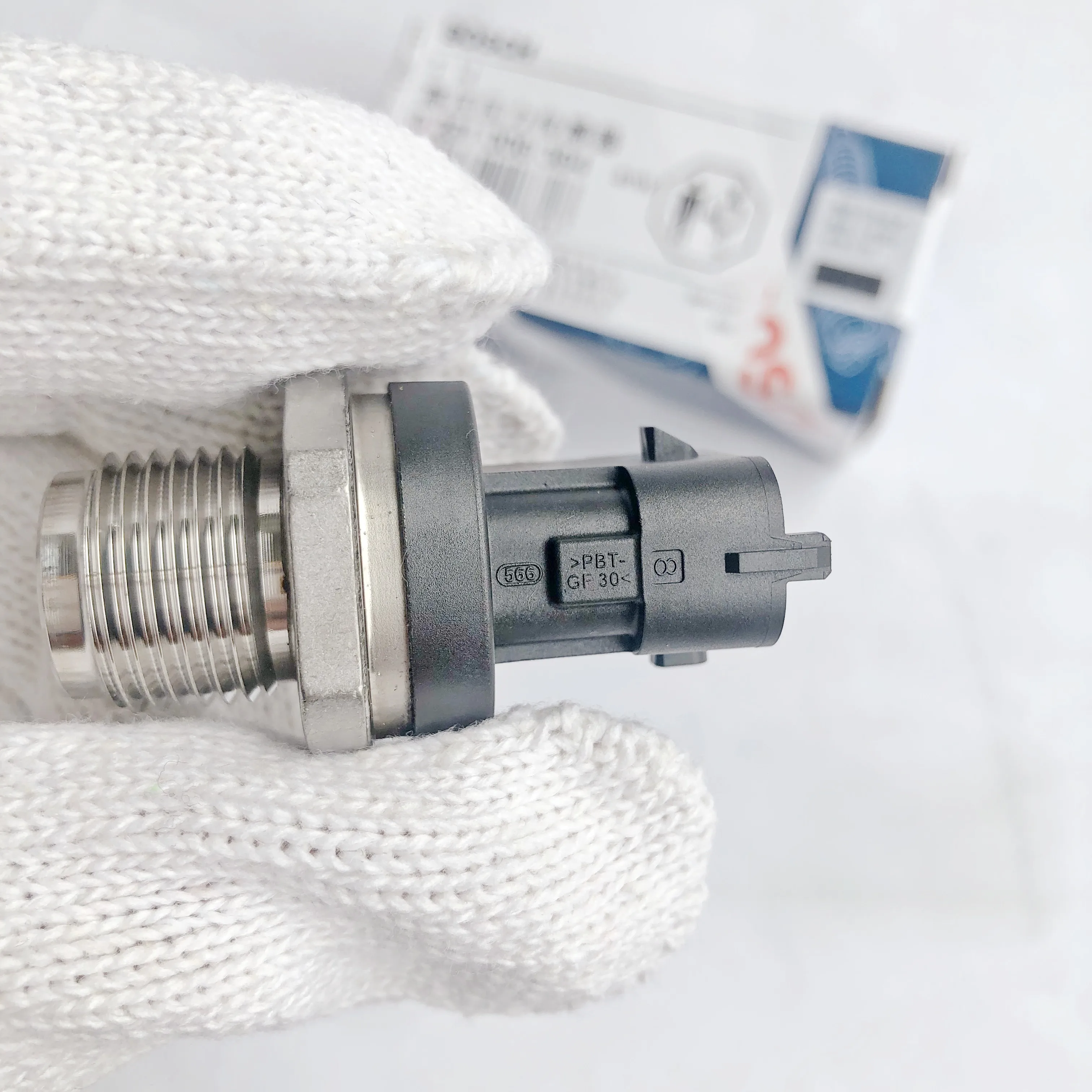 

Genuine Common Rail Fuel Pressure Sensor 0281006364