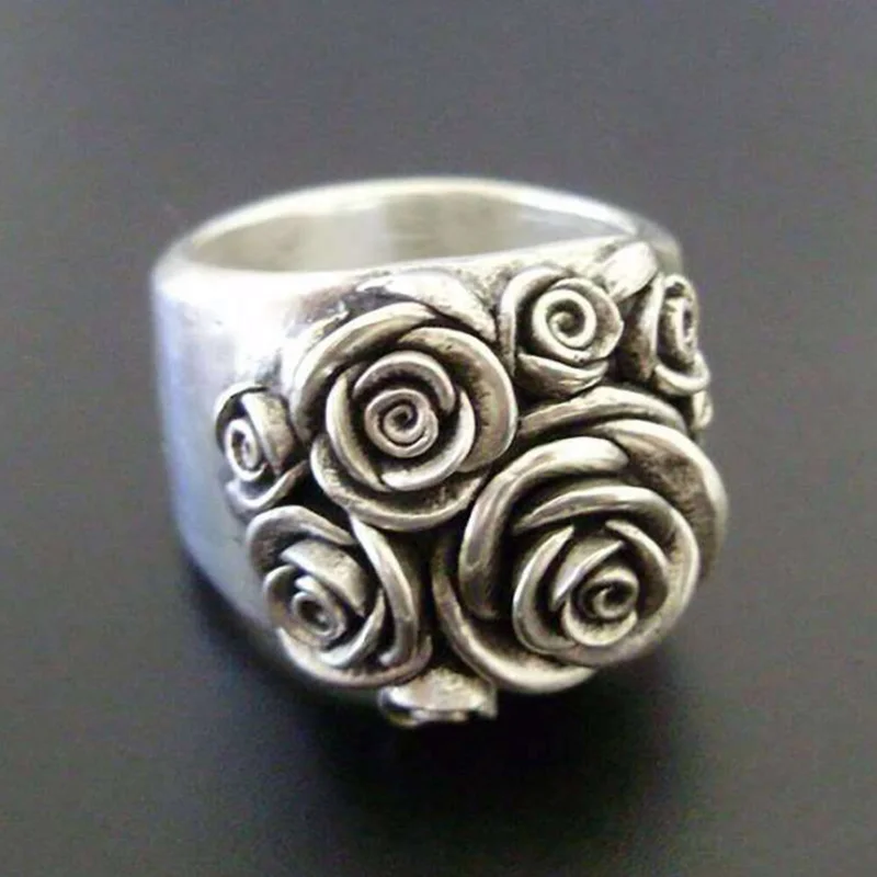 

Retro Fashion Floral Pattern Ring for Women Anniversary Party Wedding Banquet Jewelry Gift