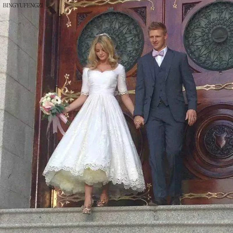 

2021 Vintage Half Sleeve Tea Length Wedding Dresses Country Short Custom Made Sexy V Neck Appliques Lace Sleeve Style Train