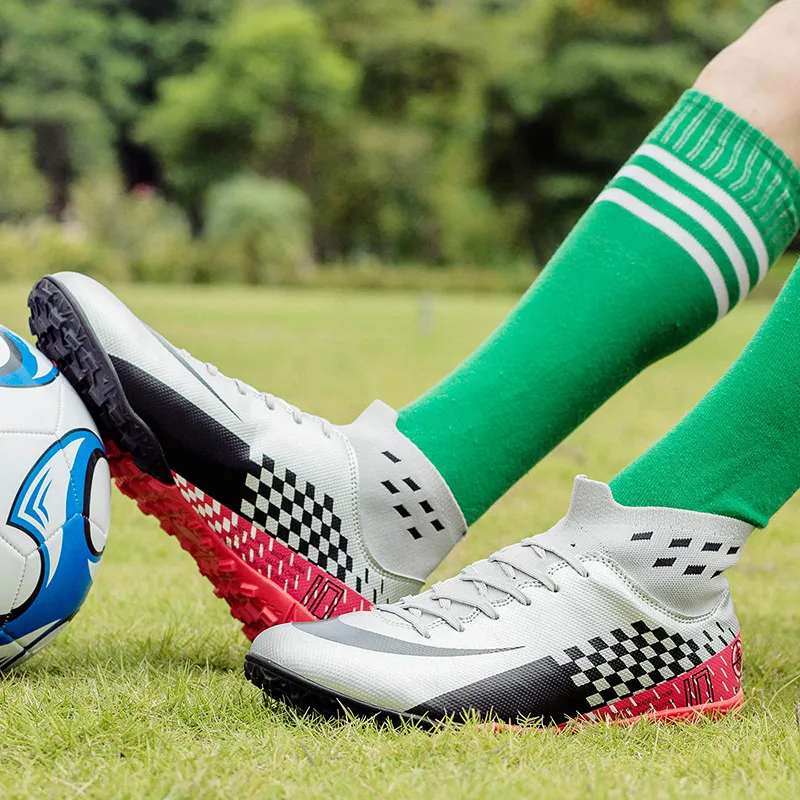 Men Football Boots Cleats Boots Long Spikes TF Spikes High Top Sneakers Soft Indoor Turf Futsal soccer Shoes Chuteira Futebol