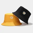 Шапки бини шапки в рыбацком стиле ведро Для женщин шляпа от солнца Двусторонняя Реверсивный складные Панама вышивкой в виде ромашек; Эластичная женская обувь Простые Модные 2021