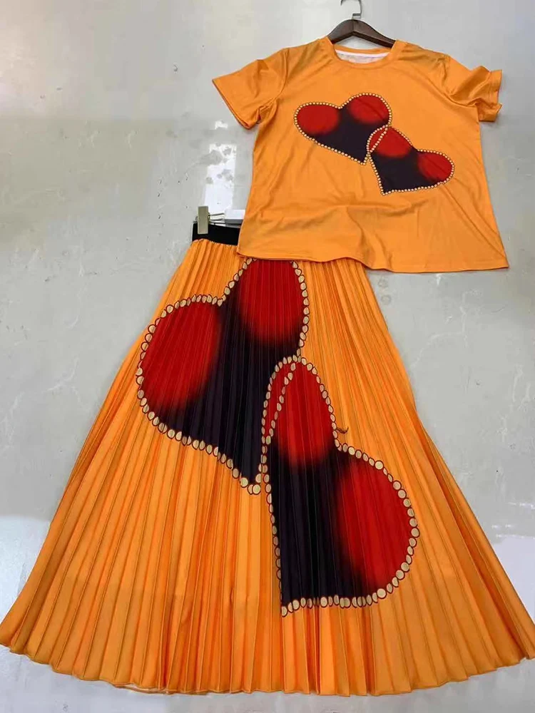 

Retro geometric print short-sleeved T-shirt two-piece women's summer new style + elastic high waist pleated skirt fashion suit