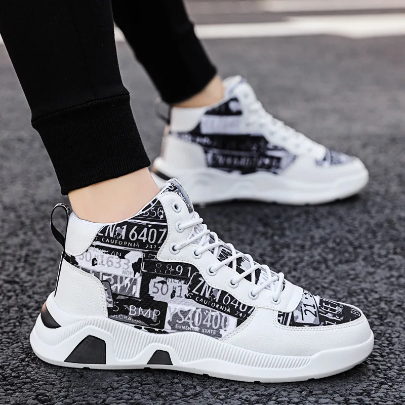 

Skateboarding Shoes for Men Casual Sneakers Sports Shoes Male Breathable Black Shoes Flats Walking Lace-up Shoes Chaussure Homme