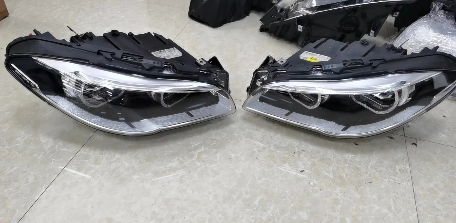 

Suitable for BMW X1 X3 X5 X6 X7 125 325 525 730 740 GT headlight assembly scrap parts