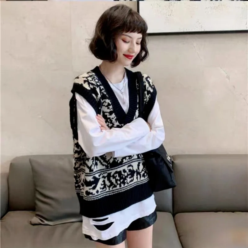 Женский жилет с V-образным вырезом в Корейском стиле |
