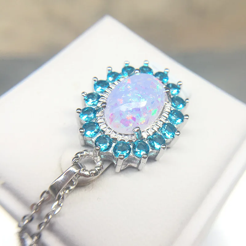 Женское ожерелье с подвеской из фианита овальной формы|Ожерелья| |