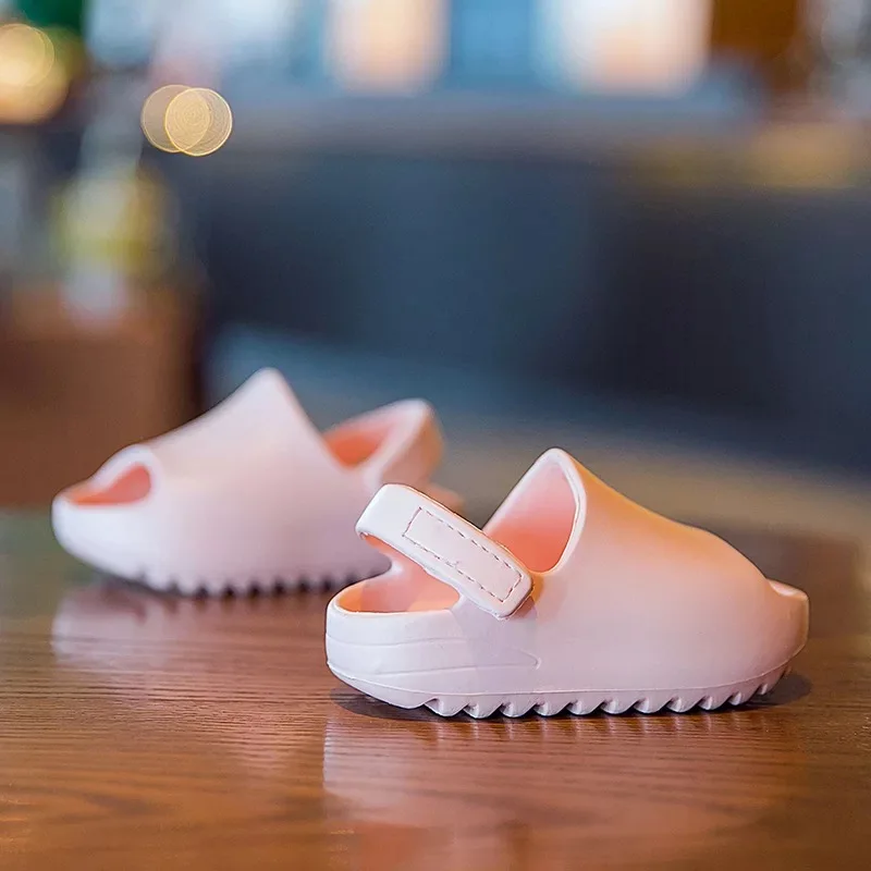 Sandalias antideslizantes para niños y adultos, zapatos ligeros de espuma para la playa, Verano