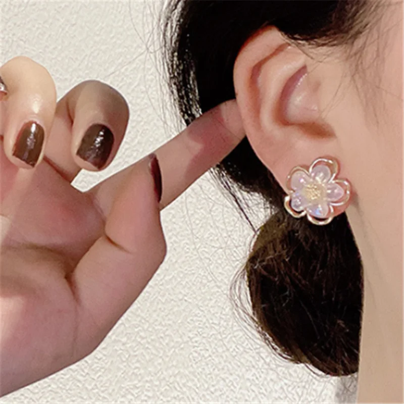 

Fashion Three-dimensional Flower Earrings Temperament Double Shell Sweet Forest Earrings Women's Jewelry Wholesale