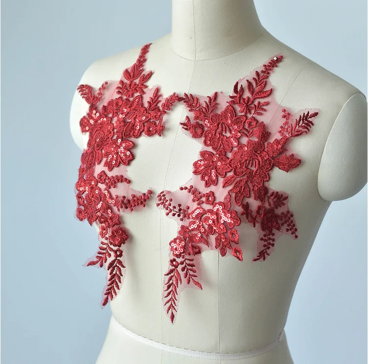 Кружевные нашивки с крупными вышитыми цветами бордовые черные розовые белые