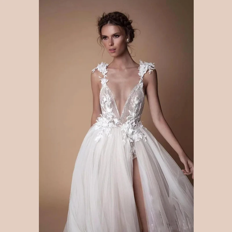 2018 Bohemian Lace Wedding Dresses 3D Appliqued A-Line Deep V-Neck Beach Bridal Gowns Sweep Train Tulle Split Side Sexy | Свадьбы и