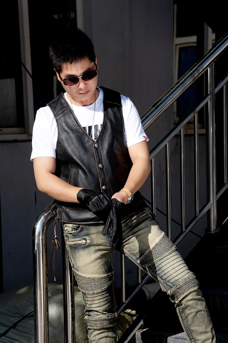 

New motorcycle leather vest male head layer cowhide restoring ancient ways do old leather vest short leather waistcoat male