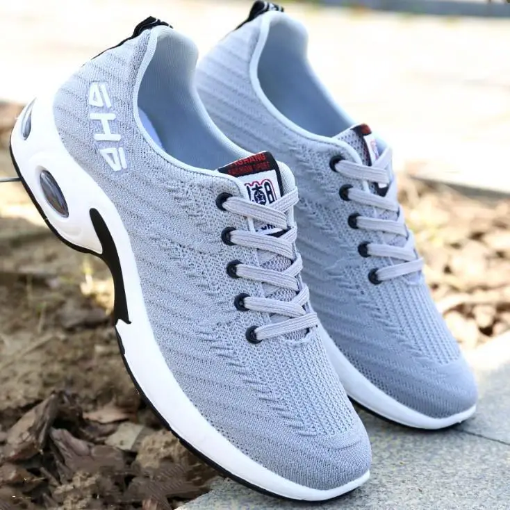 

Soft-soled men's Korean version of tide net shoes through leisure sports tide net shoes men's shoes deodorant shoes men's