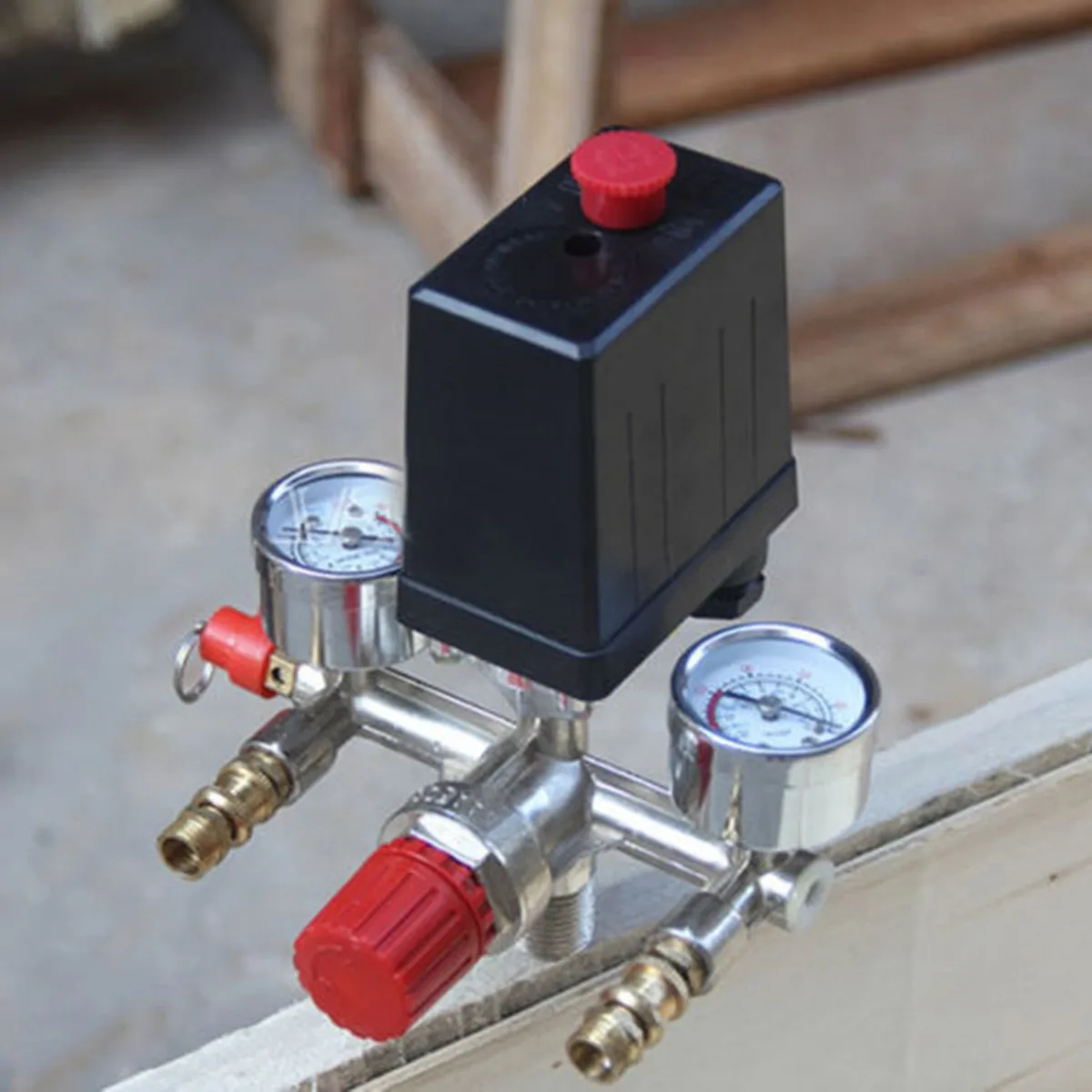 

Воздушный компрессор 125 PSI с переключателем насоса, контрольный клапан, рельефный регулятор коллектора с манометром 230 В, 16 А