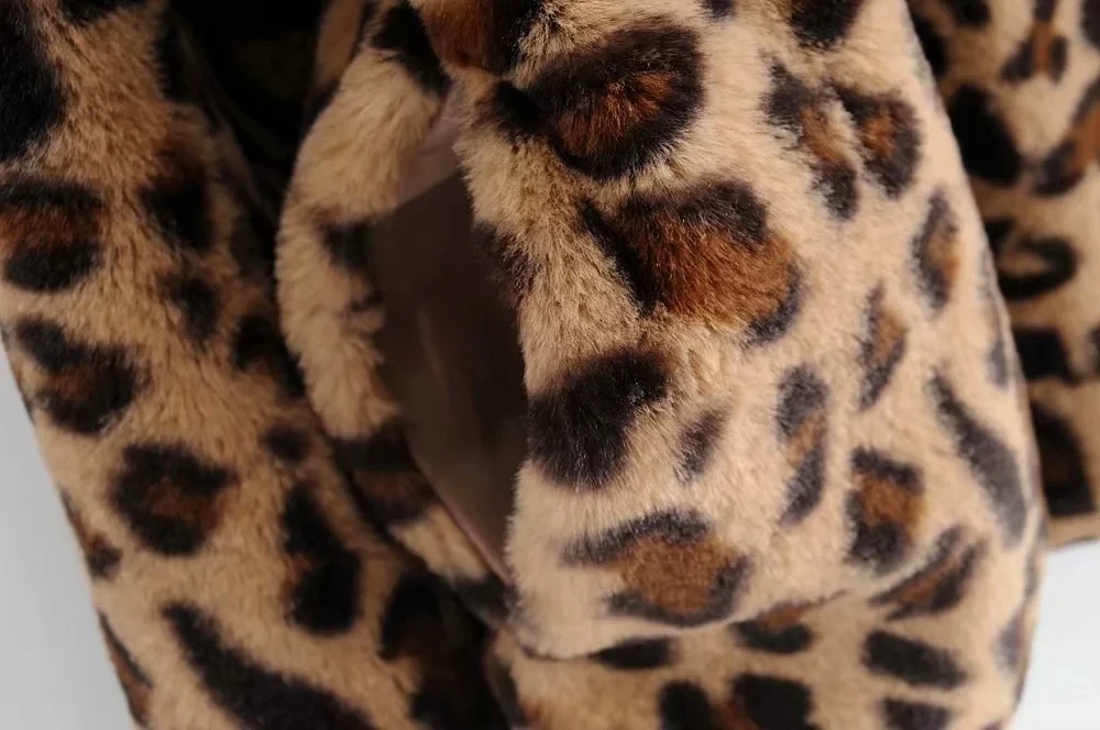 

Winter fur Leopard jacket women Warm faux fur coat Streetwear long sleeve thick teddy bear coat lady thick fluffy jacket 2019