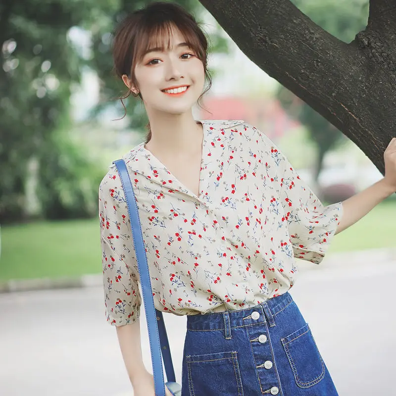 

Chic Khaki Summer 2019 New Retro Short Sleeve Shirt Women's Chiffon Shirt Top Design Hong Kong Style Floral Shirt Fashion