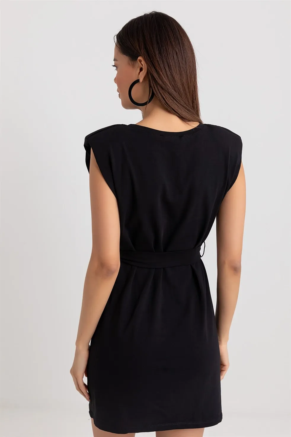 

Shoulder With Shoulder Pads Dress-BLACK