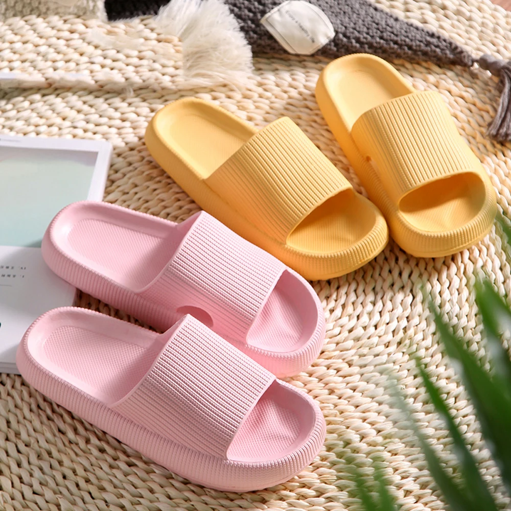 

Colorful Leisure Men Ladies Indoor Bathroom Anti-slip Shoes Women Thick Platform Slippers Summer Beach Soft Sole Slide Sandals